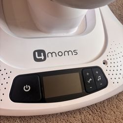 4 Moms Baby Swing 