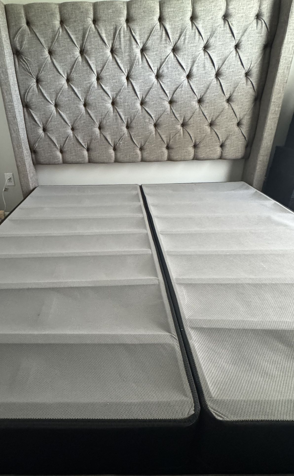 Bed And box spring King Size