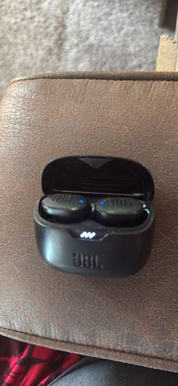JBL Earbuds