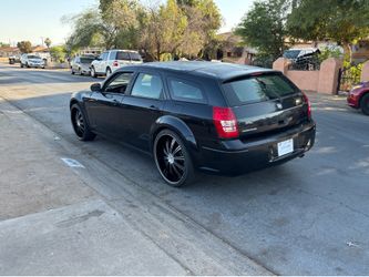2005 Dodge Magnum
