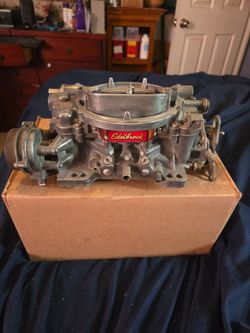 Edelbrock 4 barrel carb.