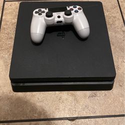 PlayStation 4 Slim