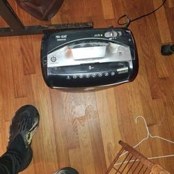 Pen gear shredder