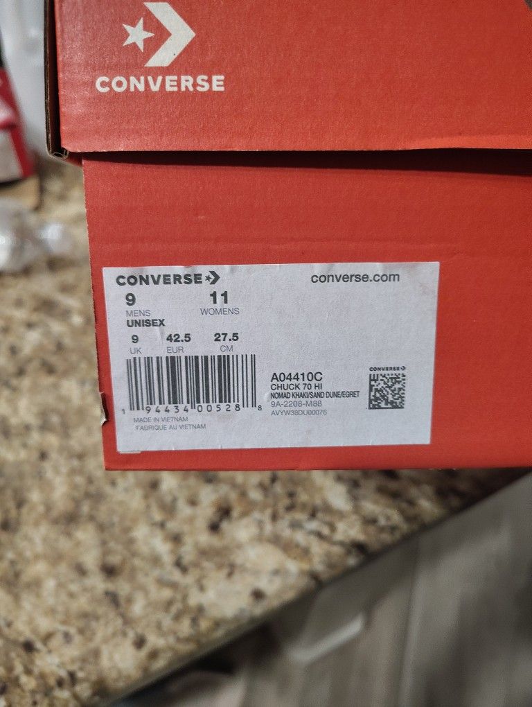 Converse Size 9 Mens