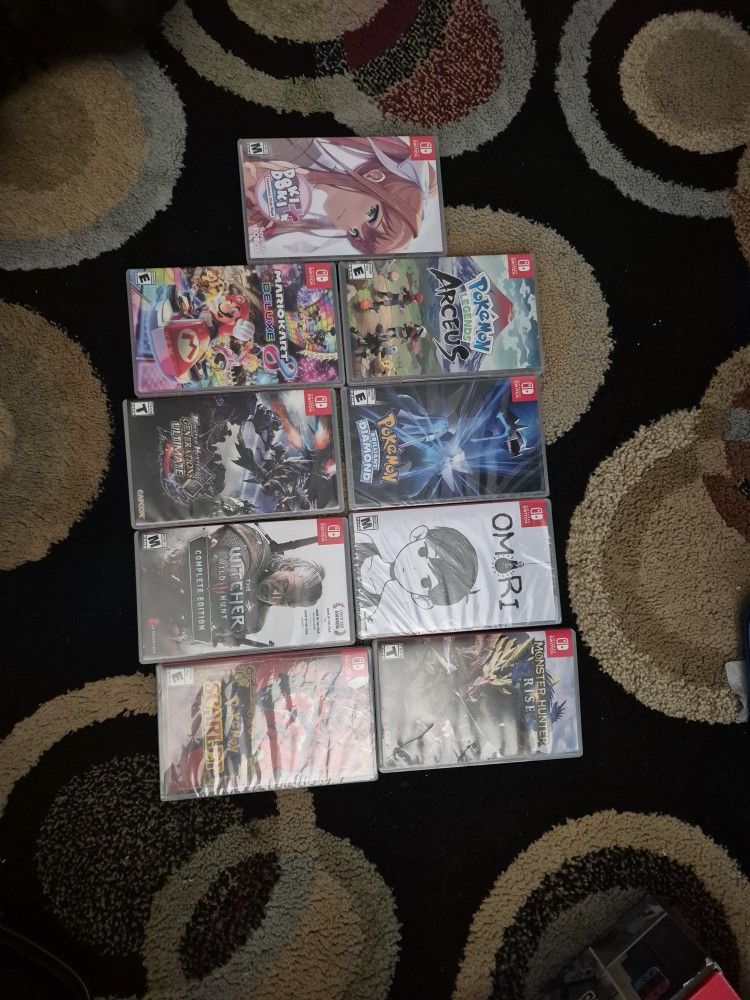 
 NINTENDO SWITCH +  GAME BUNDLE — TAKING OFFERS! 