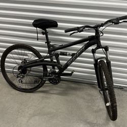  Gravity Full Suspension Mountain Bike – Great Condition