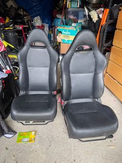 Acura RSX - S seats
