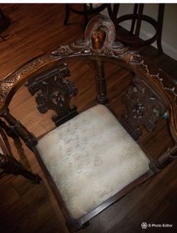Reproduction Italian Renaissance Style Mahogany Corner Side Chair w/ Carved Face