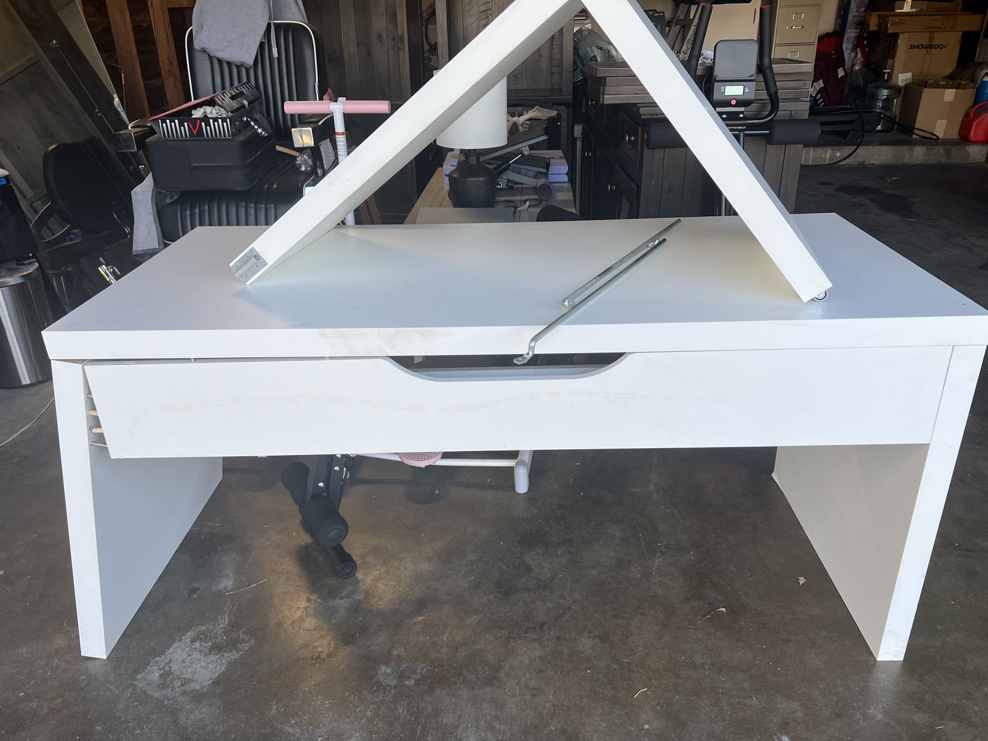 IKEA Malm Desk - FREE