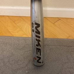 RARE MIKEN FREAK BASEBALL BAT BESR 