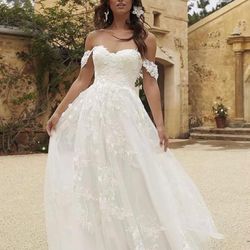 Wedding Dress/ White Dress 