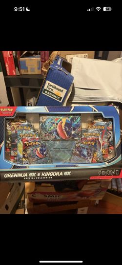 Pokemon Trading Card Game Greninja ex and Kingdra ex Special Collection Box!!