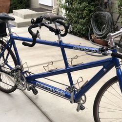 Cannondale tandem like new 20 hours at the most many extras ready to ridePlease note this bike is very fast list price $2200 must sell $900
