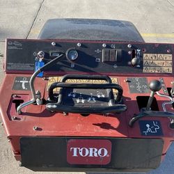 Toro Dingo Tx427 