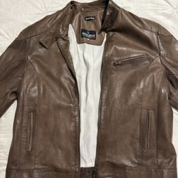 Vera pelle custom hand-made calf-skin leather jacket from Italy. 