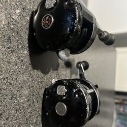 2 Abu Baitcaster Reel