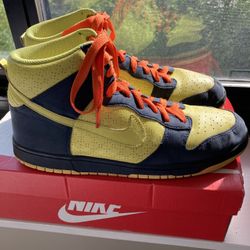 2009 Nike Dunk High Voltage Yellow/Midnight Navy Homer Simpson RARE