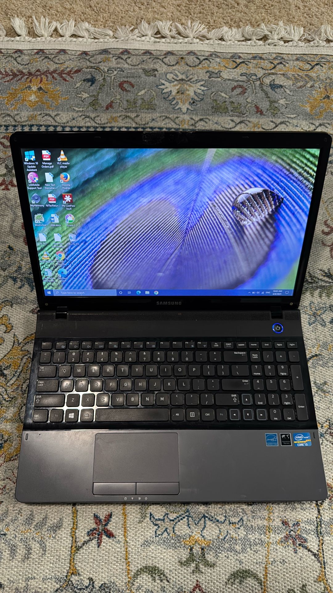 Samsung 300E Laptop Core i3 120GB SSD 8GB RAM CD R/W Windows 10 Pro