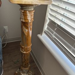 Onyx Pedestal