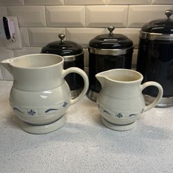 2 Longaberger 1991 Blue Traditions Pitchers With Embossed Bottoms