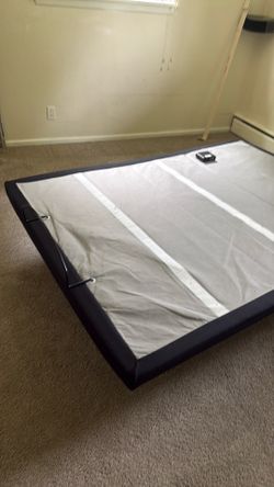 Adjustable bed frame
