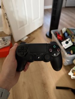 PS4 controller (need gone asap moving)