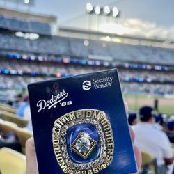Tommy Lasorda 1988 (Replica) World Championship Dodger Ring