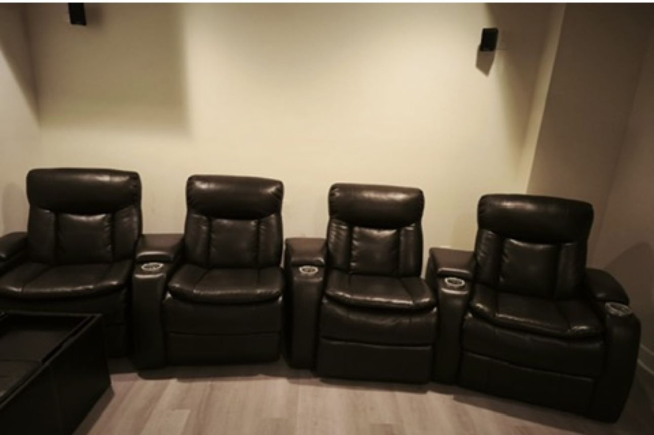 4 Seater Reclining Media Room Furniture With Central Storage Table