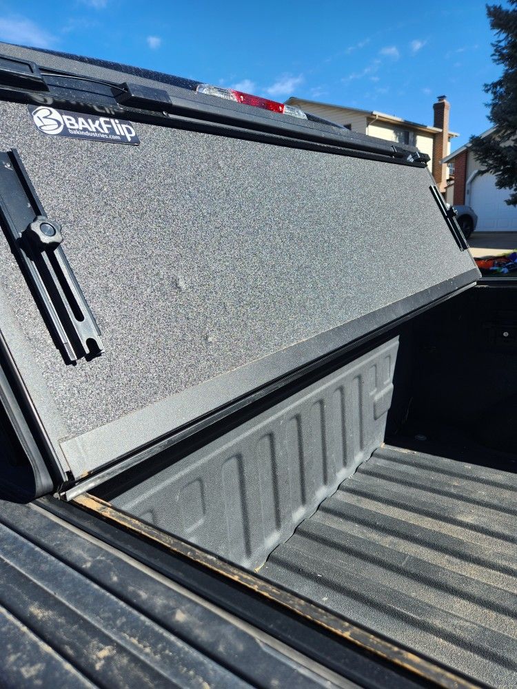 BakFlip MX4 Tonneau Cover for Sale in Littleton, CO OfferUp