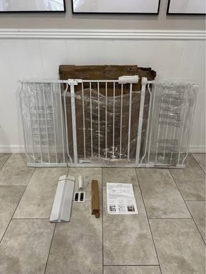 Extra Wide Pet Gate / Baby Gate - Fits Openings 57.48” - 62.20”
