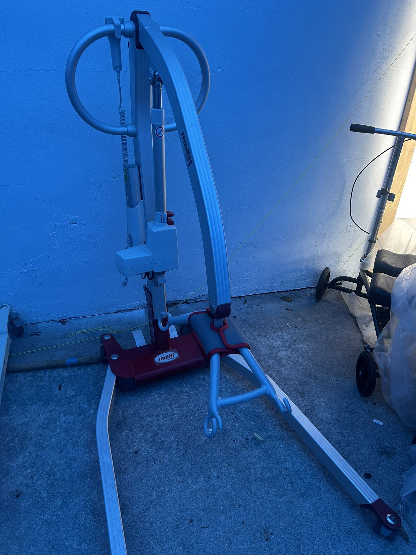 Like New Hoyer Lift