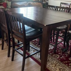 Expandable 6 Chair Dining Table 