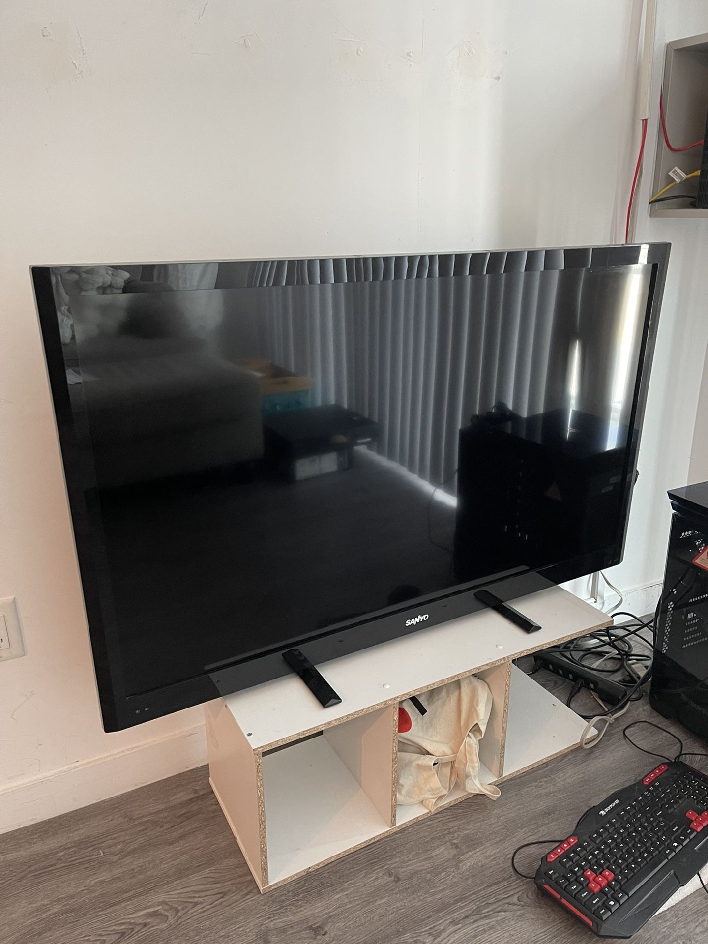 55” HD TV