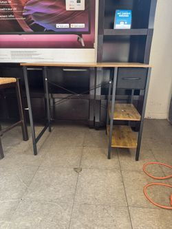 Escritorio Pequeño