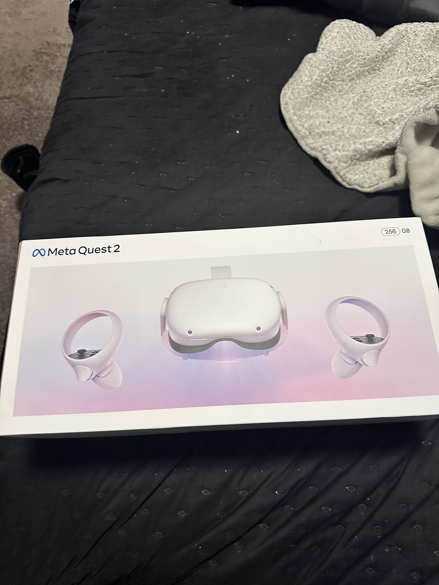 Meta Quest 2 256gb W/ Anker Charging Dock