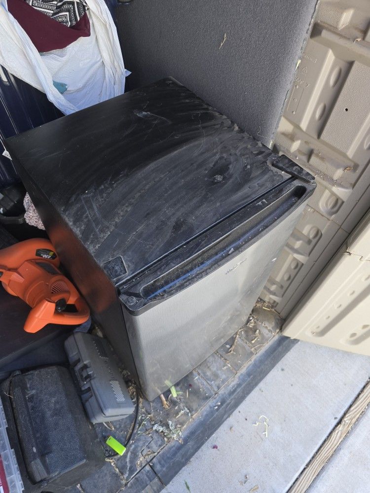 Mini Fridge And Freezer