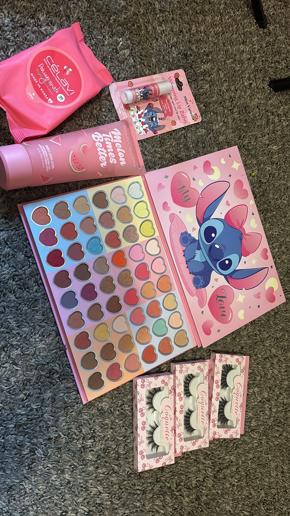 VALENTINE MAKE UP BUNDLE