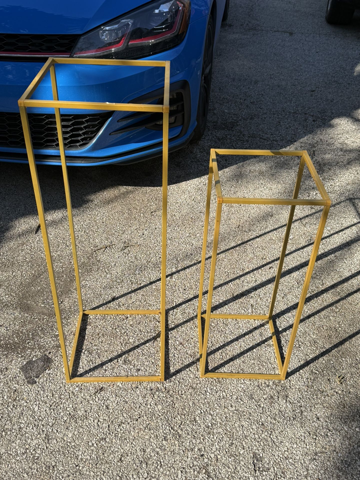 15 Gold Centerpieces