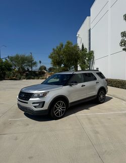 2017 Ford Explorer sport SUV eco boost!