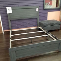 New Queen Bedframe Dresser Mirror Nightstand 