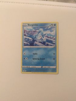 Bergmite Pokémon Card 044/203