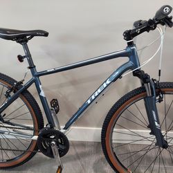 Trek 8.2DS Mountain Bike 21 spd , NEW 29" Tirss , 19.5" frame size ,