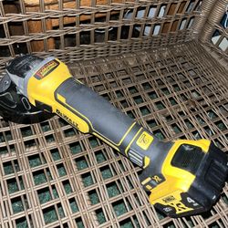 DEWALT DCG412B 20V MAX 4 1/2" / 5" Cordless Angle Grinder (Tool Only) USED