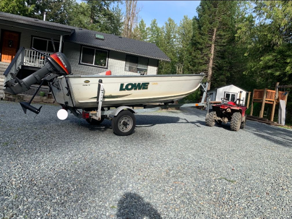 14 Ft Lowe boat