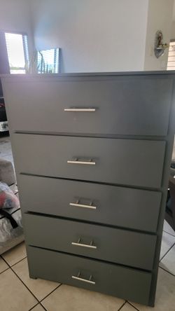 Dresser