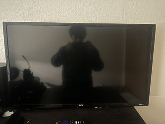 28” TLC Roku Tv