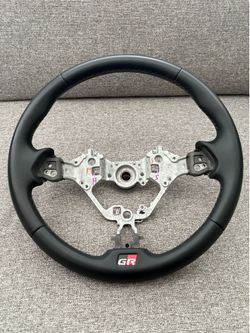 Toyota GR86 2023 stock steering wheel