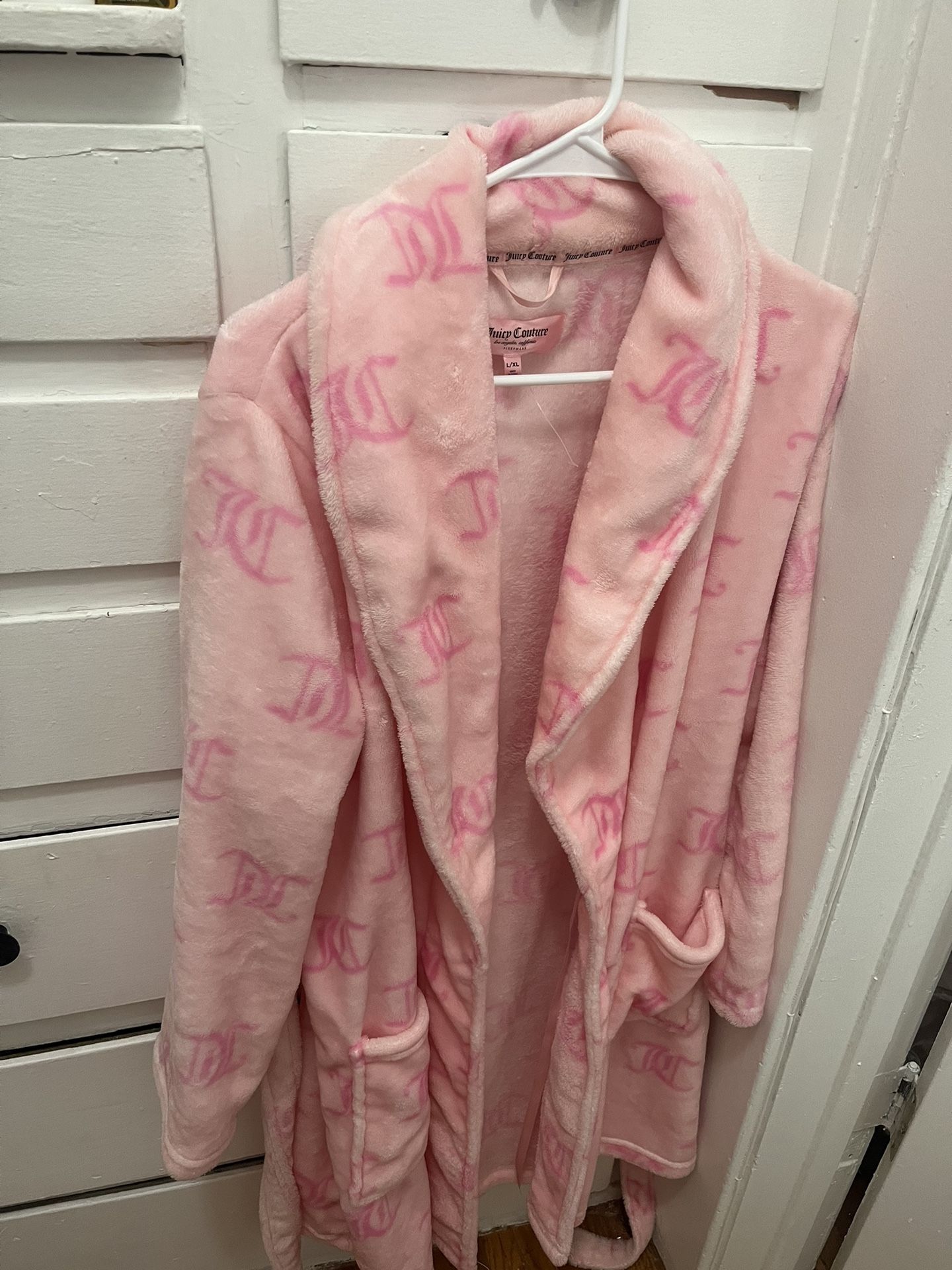 Juicy Couture Robe