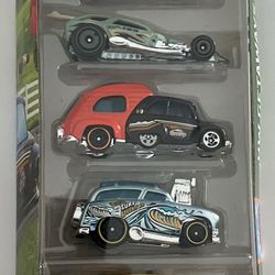 Hot Wheels Netflix Let's Race 5 Pack HW Getaways Time Attaxi Surf Crate