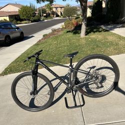 2021 Specialized Chisel Mountain Bike